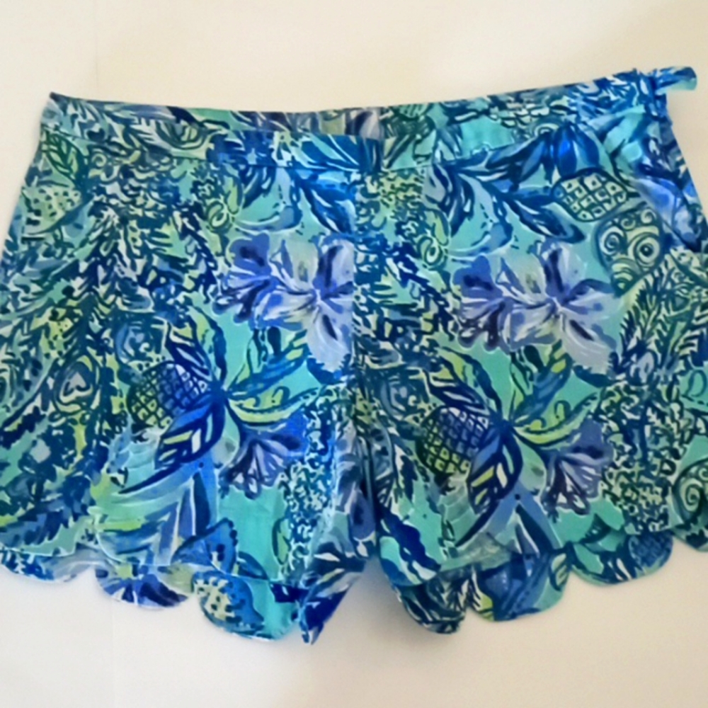 Lilly Pulitzer shorts size 10 blue and green